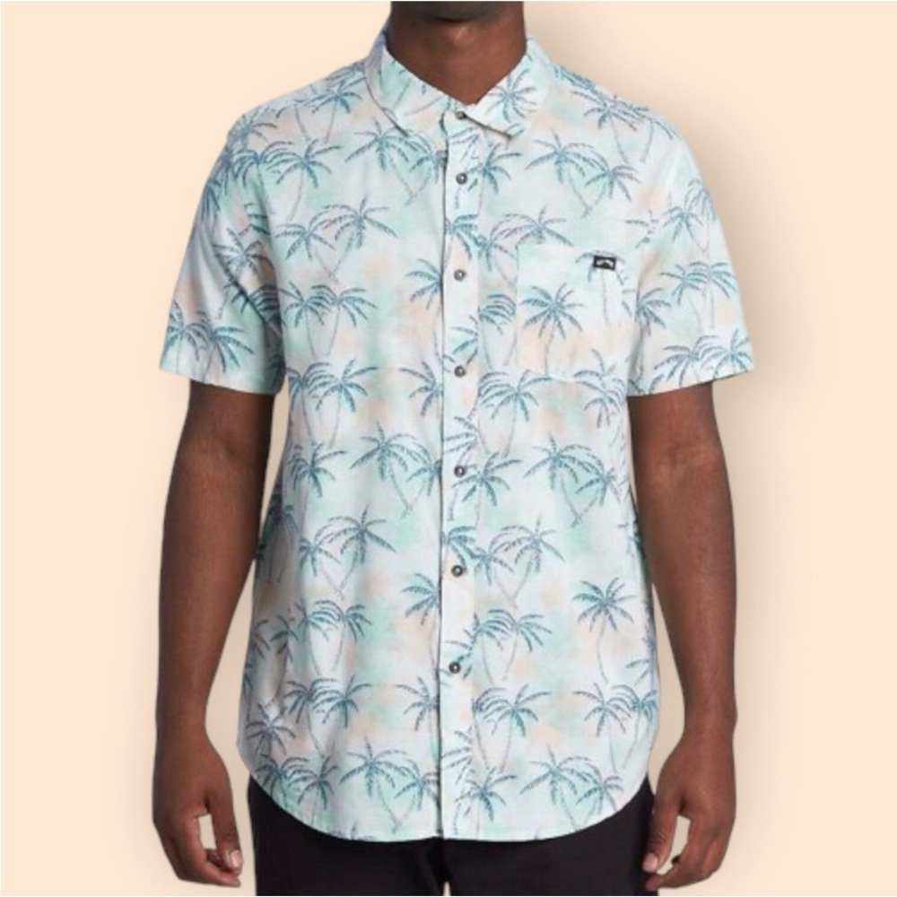 Billabong Short-Sleeve Palm Print Button-Down Shirt Light Blue & Pink Size XL